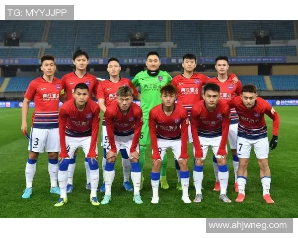 重庆足球队与上海足球队赛后复盘分析意识与战术的深度探讨