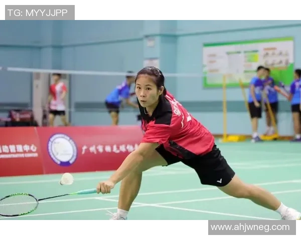 黄秀英独家分享羽毛球技巧与心得助你提升竞技水平